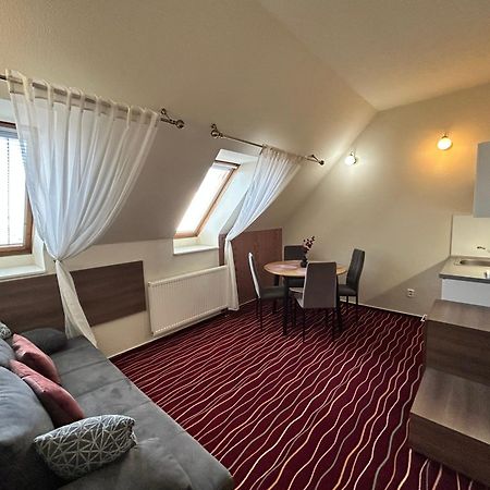 הבליצ'קוב ברוד Hotel Brixen מראה חיצוני תמונה
