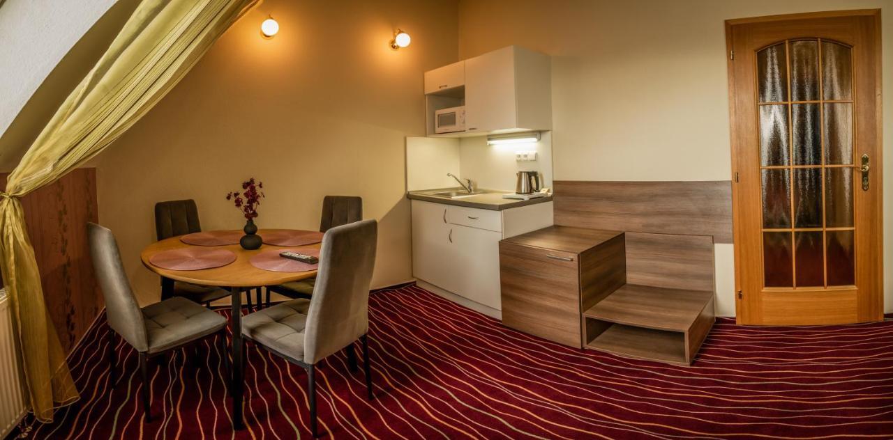 הבליצ'קוב ברוד Hotel Brixen מראה חיצוני תמונה