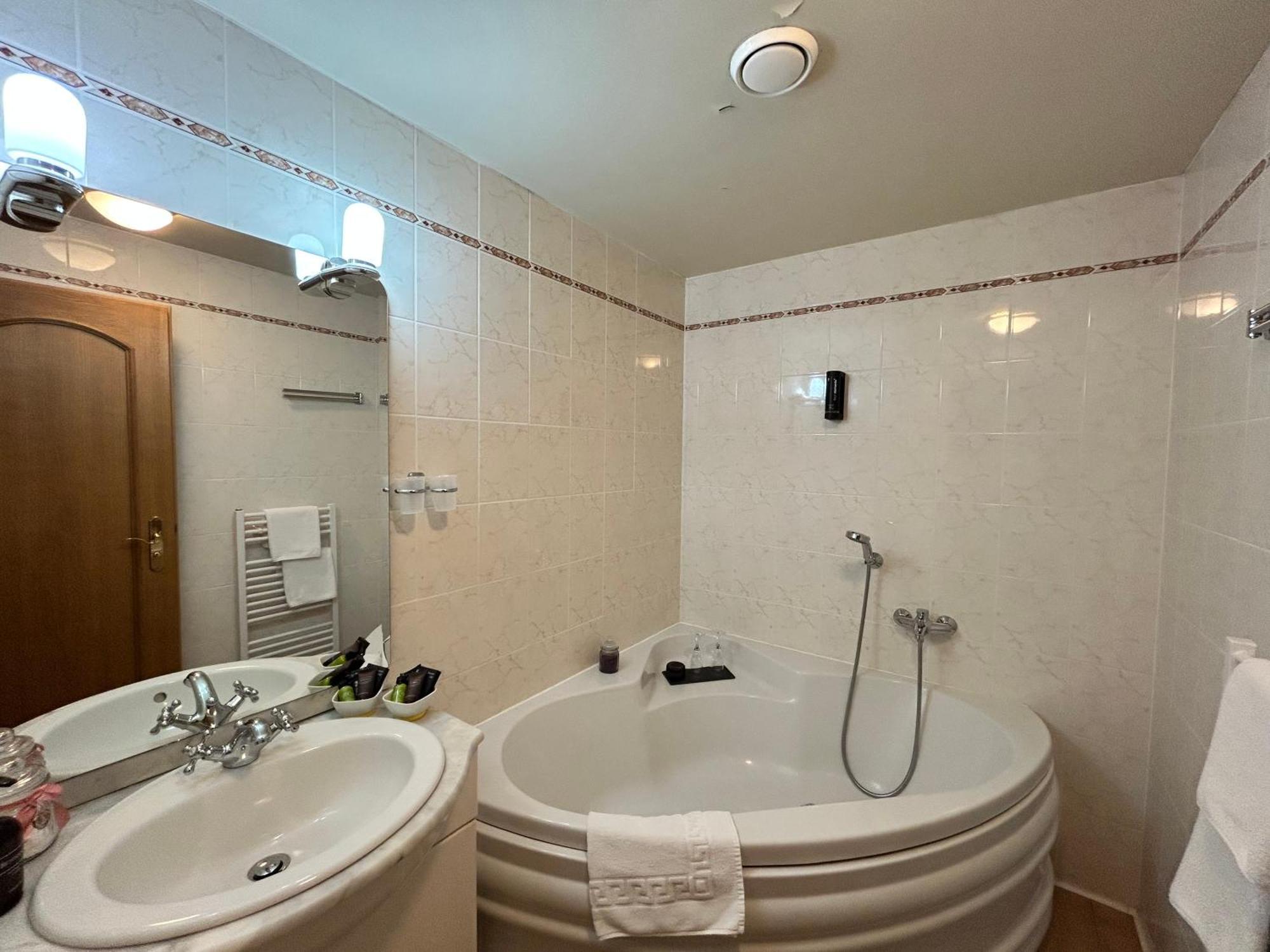הבליצ'קוב ברוד Hotel Brixen מראה חיצוני תמונה